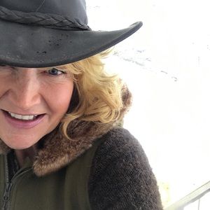 Meet your Posher, Joan